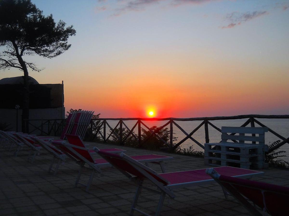 Frontemare Hotel Village & Ristorante Роди-Гарганико Экстерьер фото